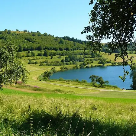 Niederehe Lakeside Escape *