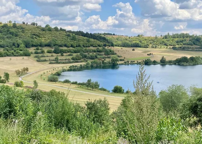 Daire Niederehe Lakeside Escape