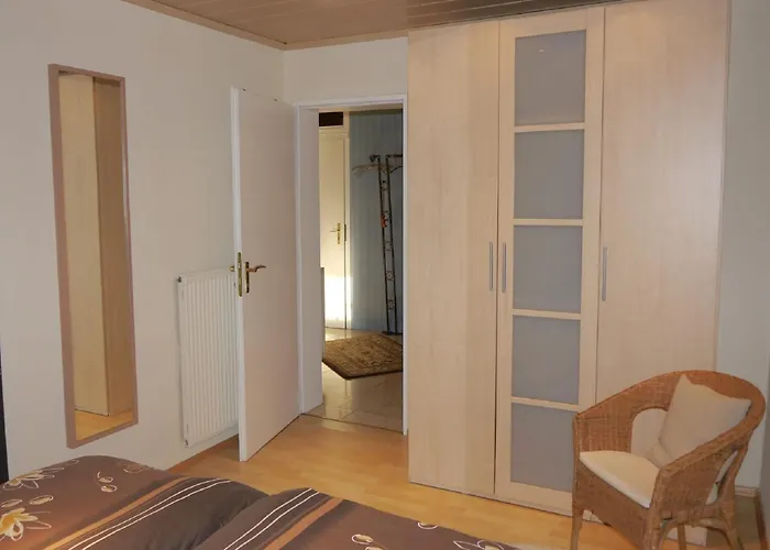 Niederehe Lakeside Escape Daire *