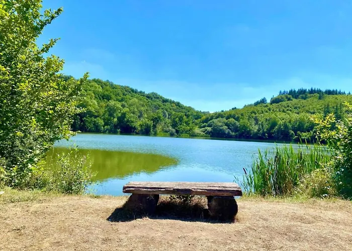 Niederehe Lakeside Escape Daire *